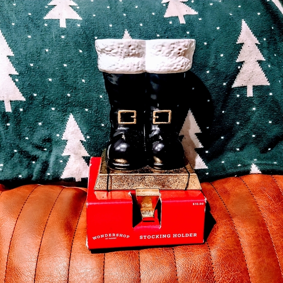 HARD TO FIND THRESHOLD SANTA BOOT STOCKING HOLDER - Picture 2 of 2
